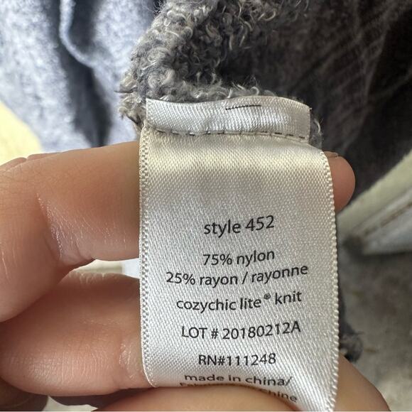 Barefoot Dreams CozyChic Lite Circle Cardi in Smokey Blue Size XS/S - Picture 8 of 10